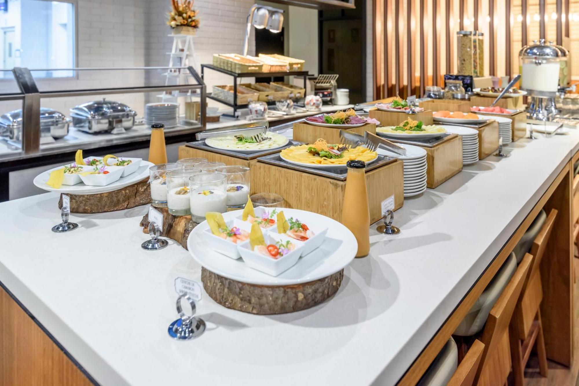 Eb Hotel By Eurobuilding Quito Airport Tababela Εξωτερικό φωτογραφία