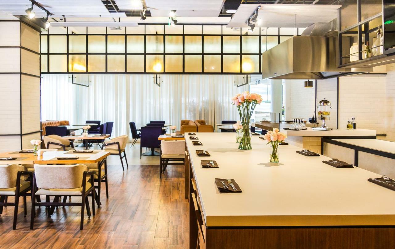 Eb Hotel By Eurobuilding Quito Airport Tababela Εξωτερικό φωτογραφία